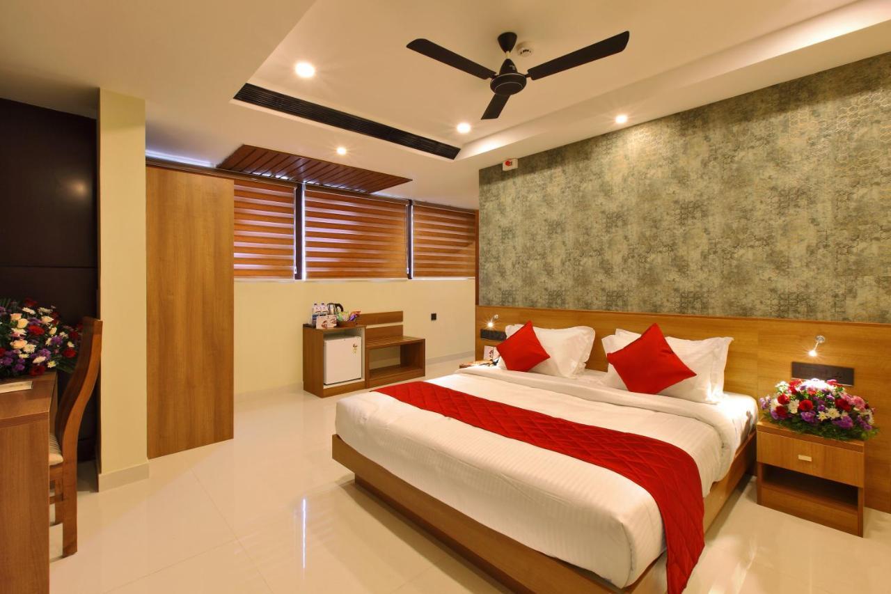 Hotel Novark Munnar Kallar Vattiyar Εξωτερικό φωτογραφία
