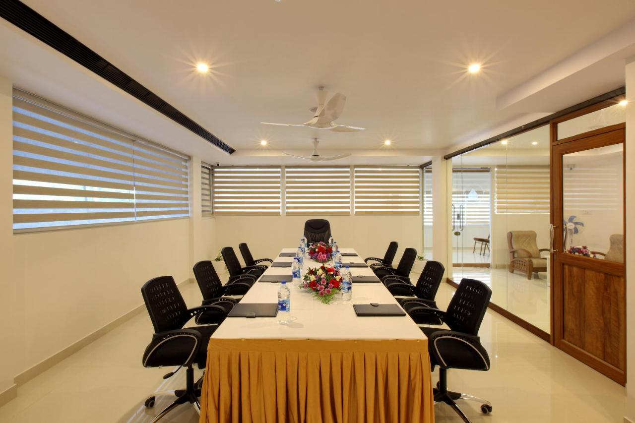 Hotel Novark Munnar Kallar Vattiyar Εξωτερικό φωτογραφία